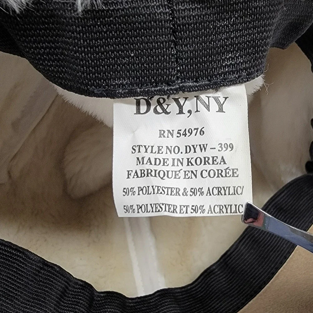 D & Y, NY Tan Faux Suede Winter Newsboy Cap Ear Flaps Soft